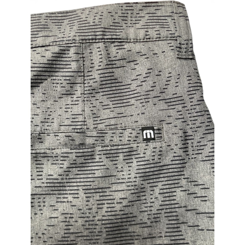 TravisMathew Mens Gray Patterned Golf Shorts Size 34 Performance Stretch Stretch